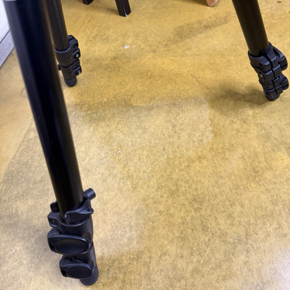 Manfrotto 190XPROB Pro Alu Tripod Black with 804RC2 Pan Tilt Head - Picture 7 of 7